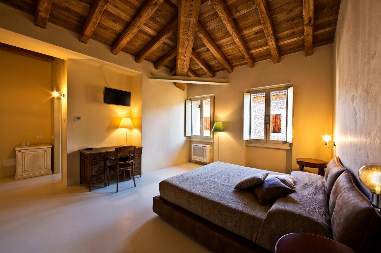 Agriturismo Pratello Паденге-суль-Гарда Экстерьер фото